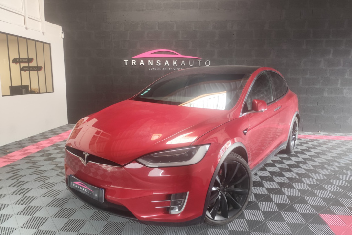 TESLA MODEL X